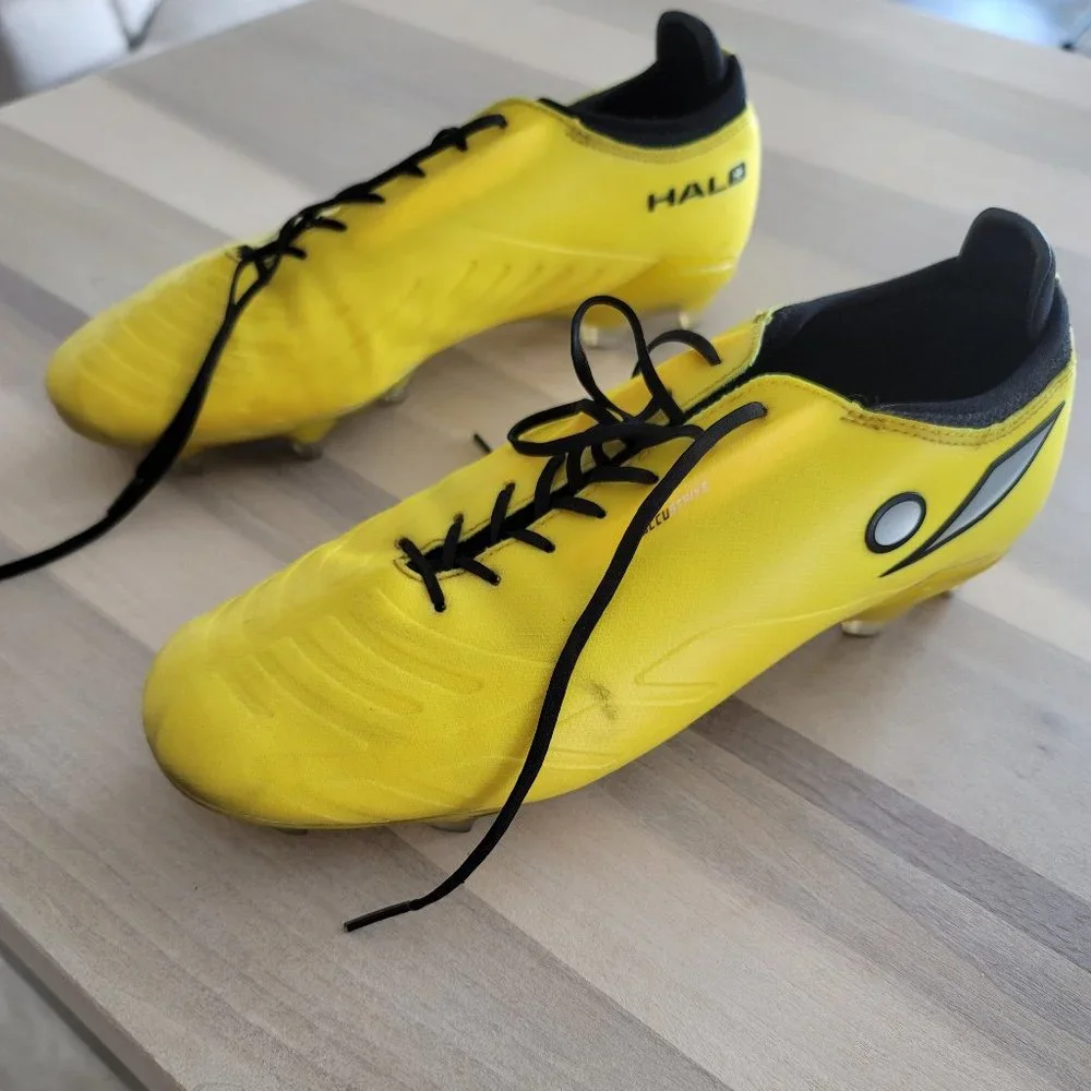 Men's Concave Halo Soccer Cleats Size 9 (fits like 9.5/10) - Picture 1 of 5